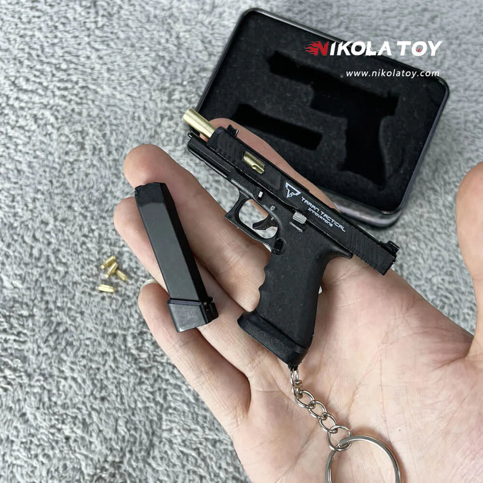 Tiny Pistol 34 TTL Key Chain